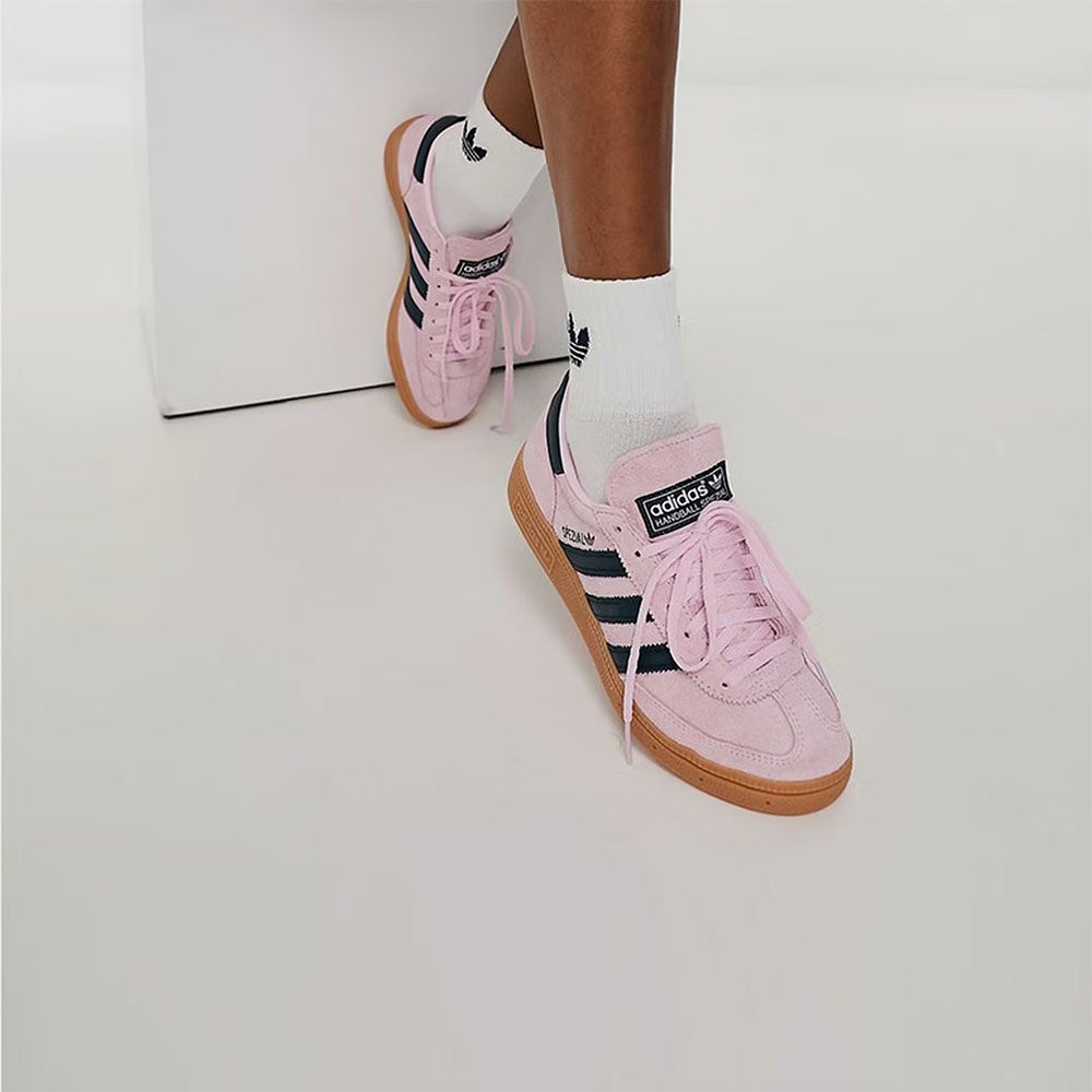 Adidas Shoes Samba - อาดิดาส ออริจินัลส์ แฮนด์บอล สเปเซียลรองเท้าผ้าใบหุ้มข้อต่ำแบบผูกเชือกทรงกลมสำหรับผู้หญิง สีชมพู/ดำ IF6561