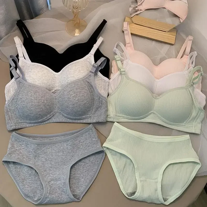 ผู้หญิงไม่มีรอยต่อชุดชั้นในกาง - Cotton Bra Everyday บทวิจารณ์และราคา